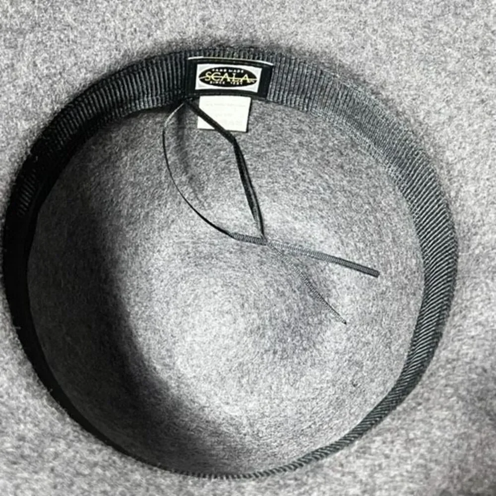 Scala NWT Grey Wool Felt Cloche Hat